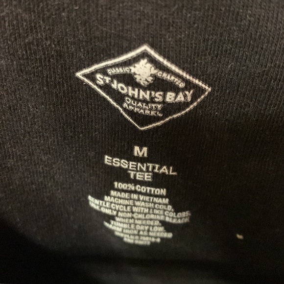 Barely worn black St John's Bay tshirt - Picture 2 of 2